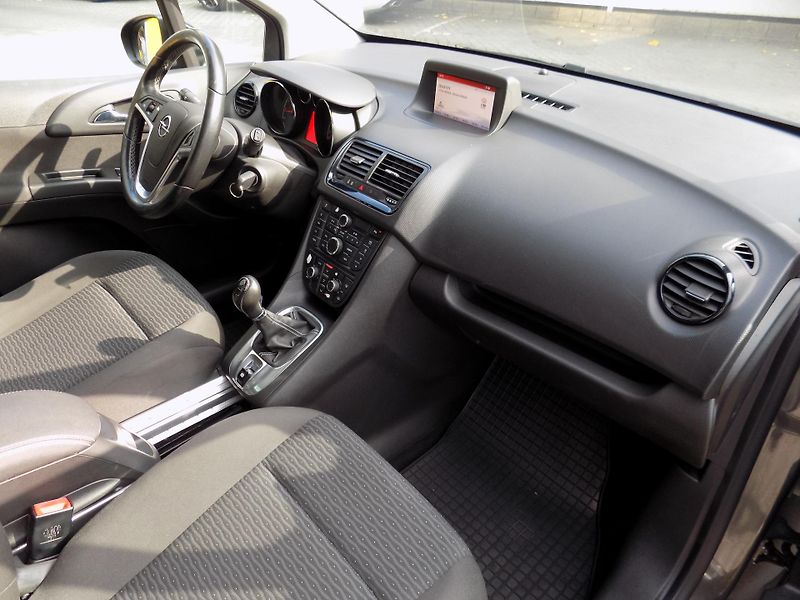 Opel Meriva (2016) 1.4 Turbo LPG - fotka 10 z 13