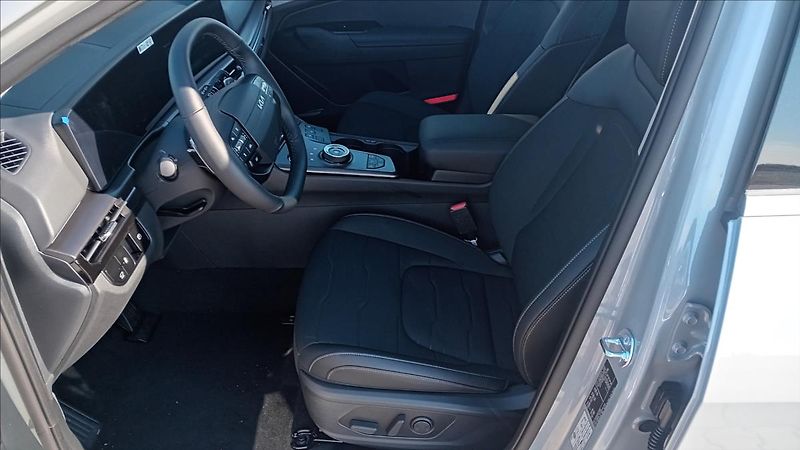 Kia Sportage 1,6 T-GDi 4x2 7DCT TOP - fotka 8 z 13
