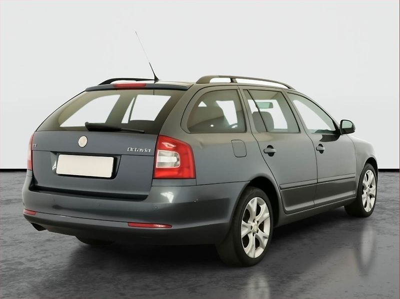 Škoda Octavia (2009) 1.6 TDI, Serv.kniha, po STK - fotka 5 z 17