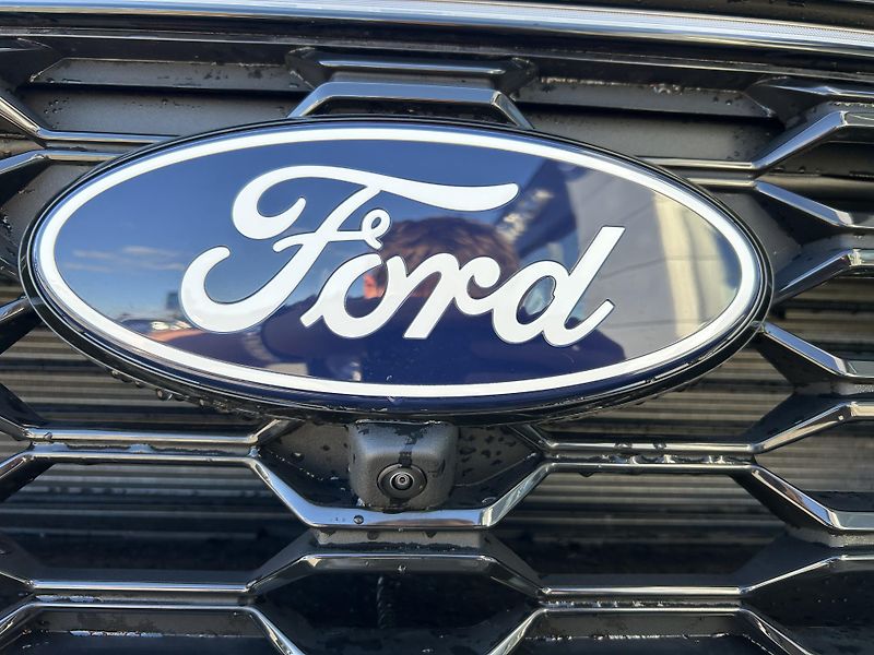 Ford Kuga ST-Line X 2.5 PHEV 134 kW - fotka 3 z 44