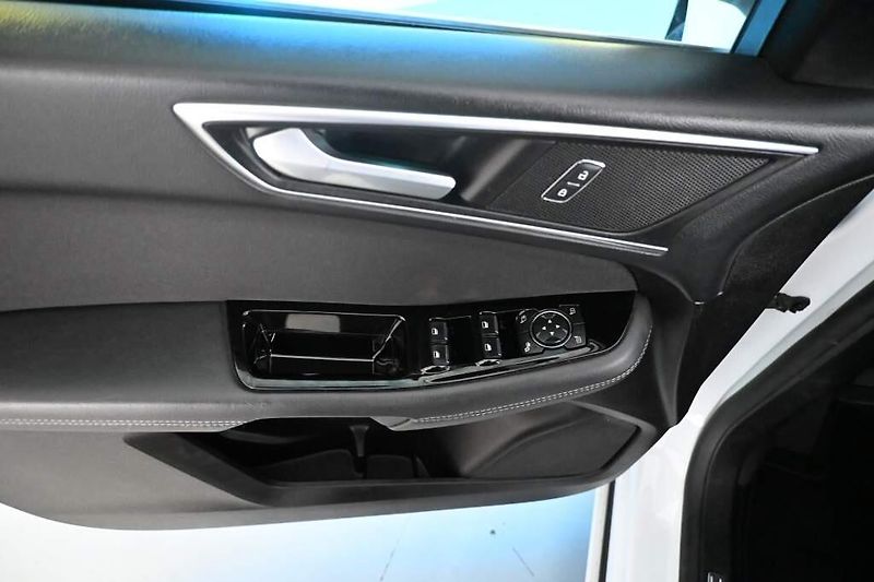 Ford S-MAX (2022) 2.0 140KW LED ACC SONY Tažné 8 - fotka 15 z 37