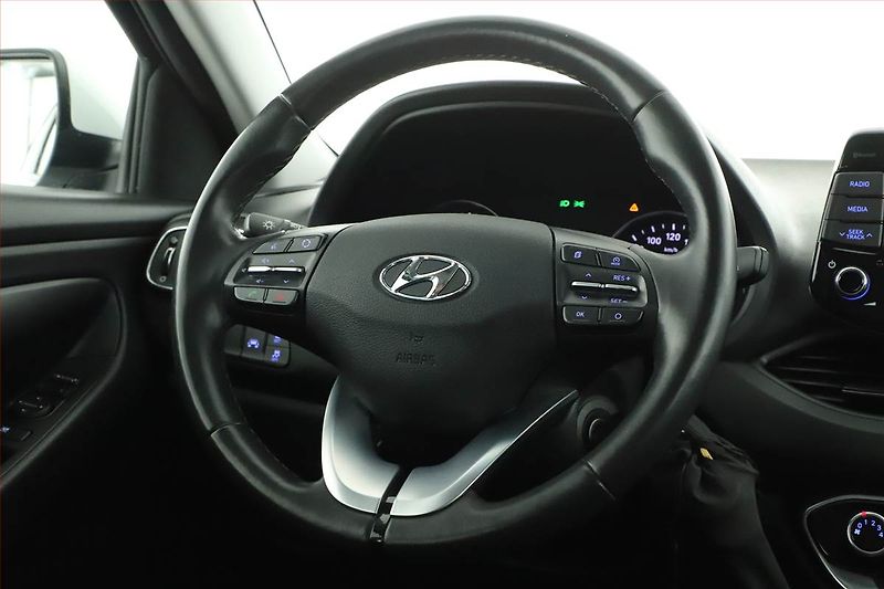 Hyundai i30 (2020) 1.4 T-GDI, Serv.kniha - fotka 8 z 18