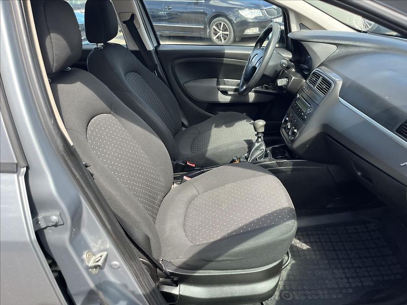 Fiat Punto 1.4 i 55KW ROZVODY STK 8/28 - fotka 11 z 32