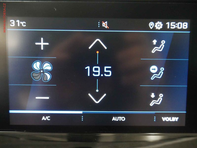 Peugeot 2008 (2020) 1.2PT, 1.maj,ČR, servis.kniha - fotka 15 z 20