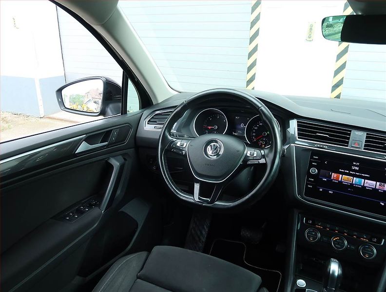 Volkswagen Tiguan (2019) 2.0 TDI, Automat, Serv.kniha - fotka 7 z 24