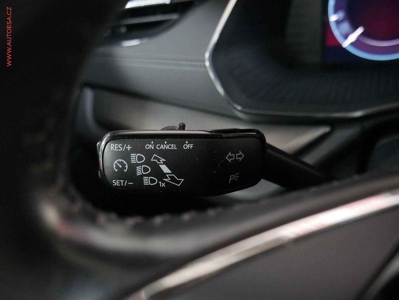 Škoda Octavia (2021) 1.5TSi, ČR, Ambition, LED - fotka 17 z 21