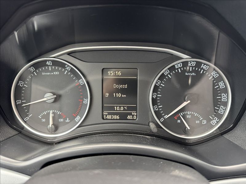 Škoda Octavia 1,8 TSI klima 1.maj. původ ČR - fotka 29 z 50
