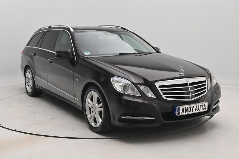 Mercedes-Benz Třídy E 3,0 350 CDi 195 kW Plný servis - fotka 3 z 31