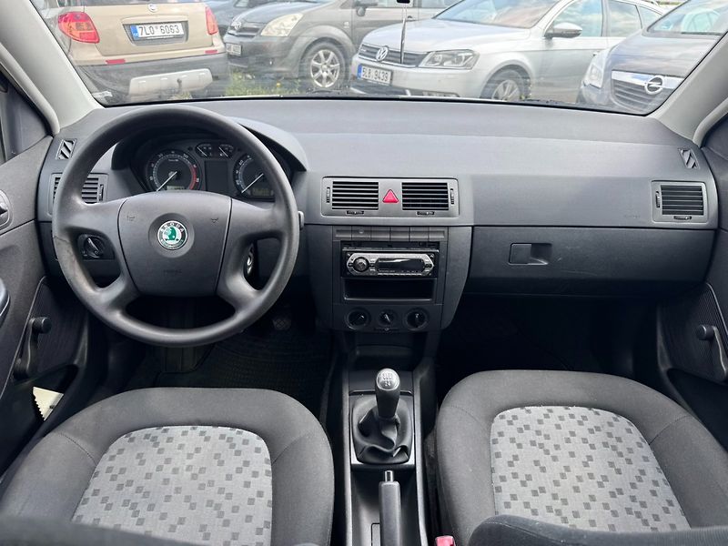 Škoda Fabia (2007) 1,2 HTP 40 KW STK SK - fotka 23 z 49