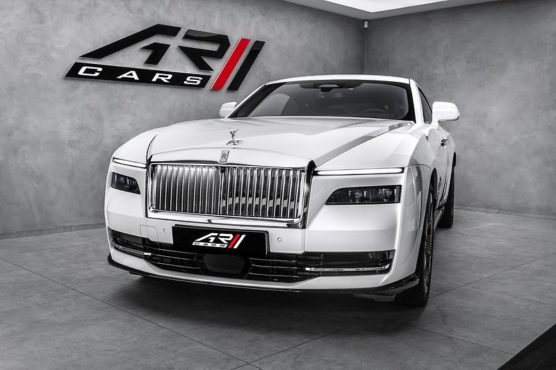 Rolls-Royce Spectre - fotka 3 z 28