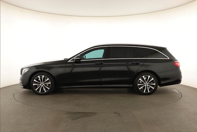 Mercedes-Benz Třídy E (2019) E 300 de - fotka 3 z 31