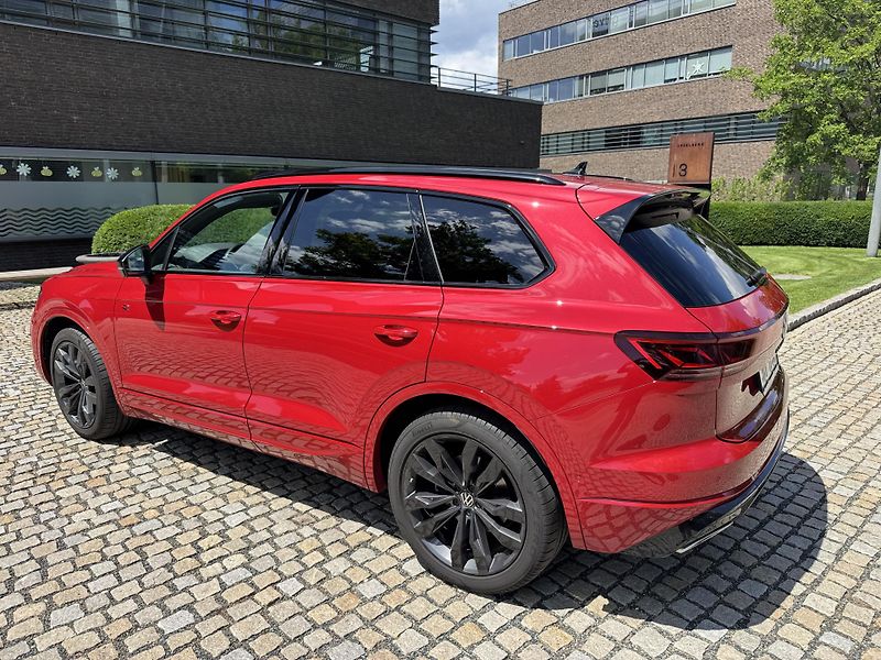 Volkswagen Touareg (2025) 3.0T*170kw*DPH*R-Line*4RZáruka - fotka 5 z 32