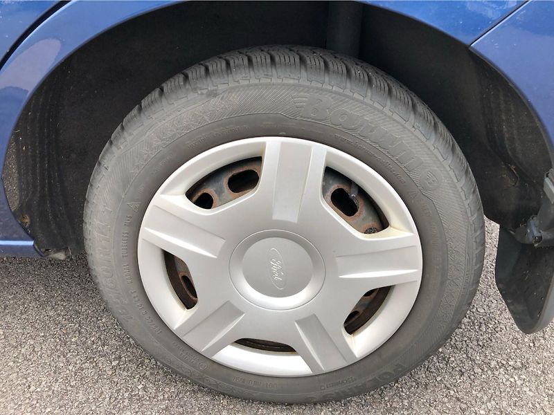 Ford Fusion 1.4 i Trend - fotka 14 z 26