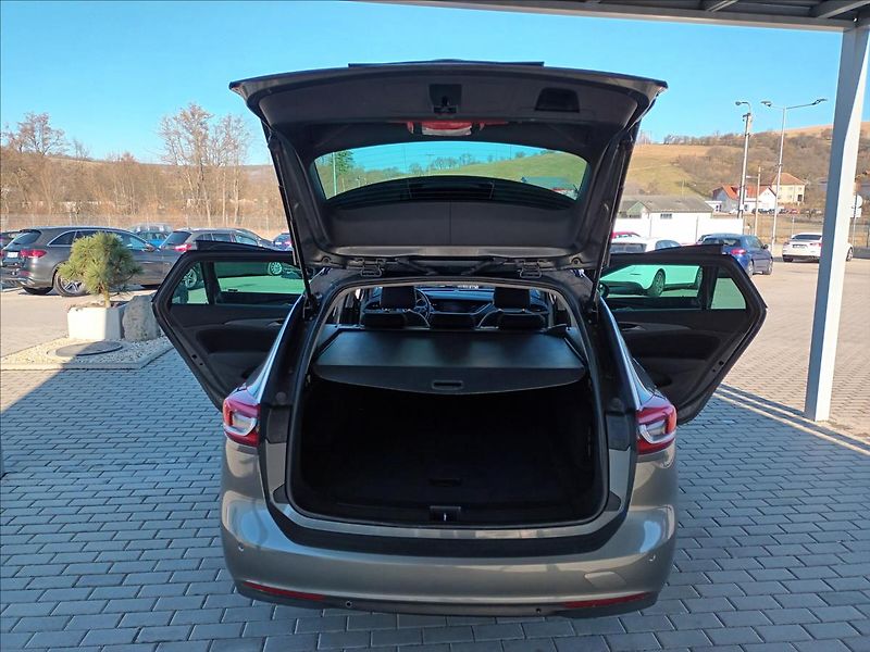 Opel Insignia 1,6 CDTI,81KW,SERVIS,LED,NAVI, - fotka 18 z 44