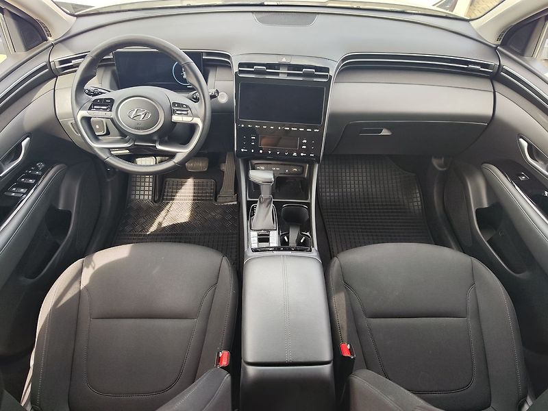 Hyundai Tucson 1.6 T-GDI/110kW Smart Navi DCT - fotka 13 z 33