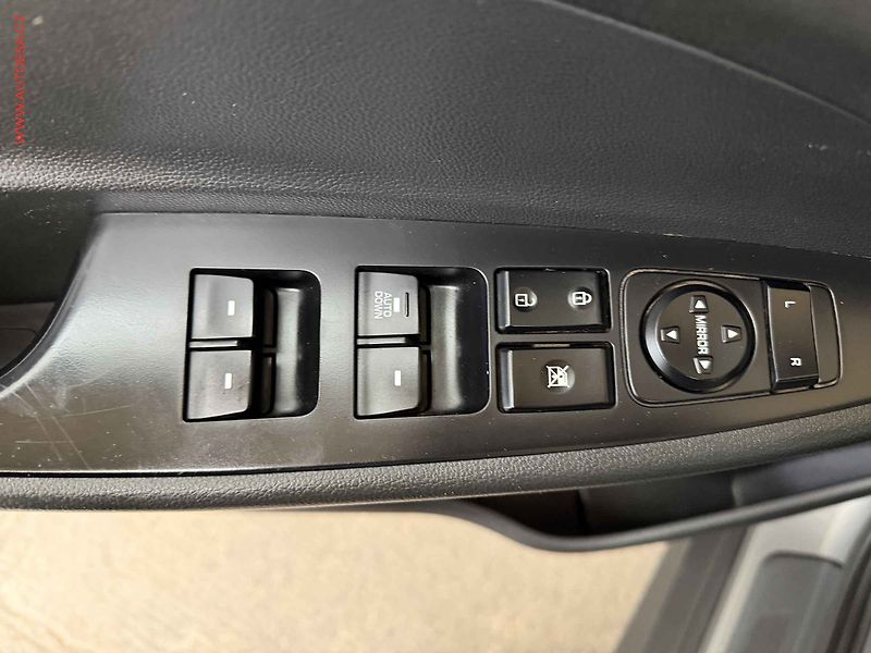 Hyundai Tucson (2019) 1.6 CRDi 4x4, 2.maj,ČR, AC - fotka 11 z 17
