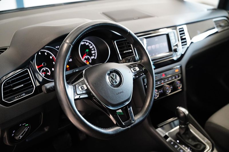 Volkswagen Golf Sportsvan - fotka 6 z 6