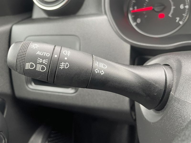 Dacia Duster (2019) 1.6 SCe,4x4,1.Maj,ČR - fotka 14 z 38