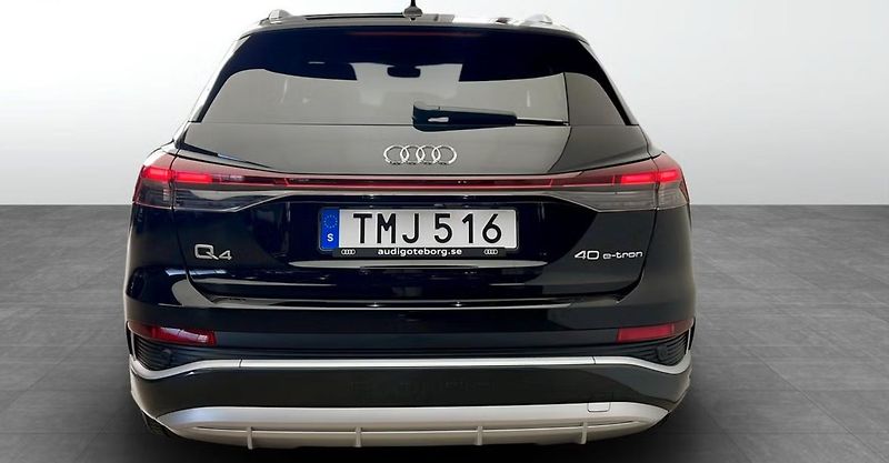 Audi Q4 40 e-tron Auto. Parkování BLIS - fotka 5 z 12