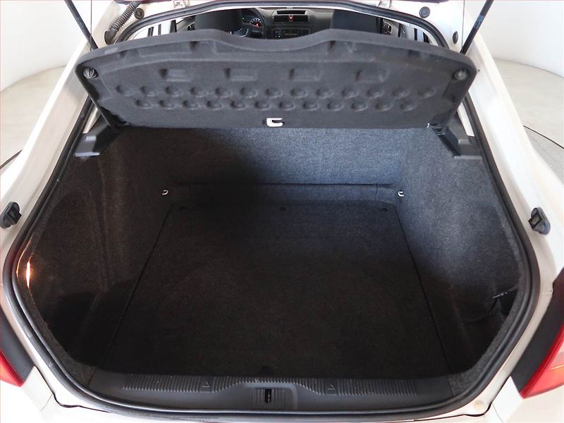 Škoda Octavia (2010) 1.9 TDI, po STK - fotka 13 z 14