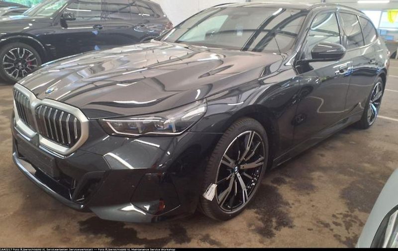 BMW Řada 5 540d xDrive Touring - fotka 4 z 6