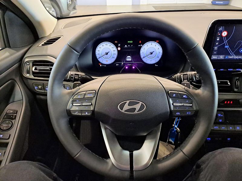 Hyundai i30 (2026) 1,6 T-GDI DCT GO Czech! - fotka 14 z 19
