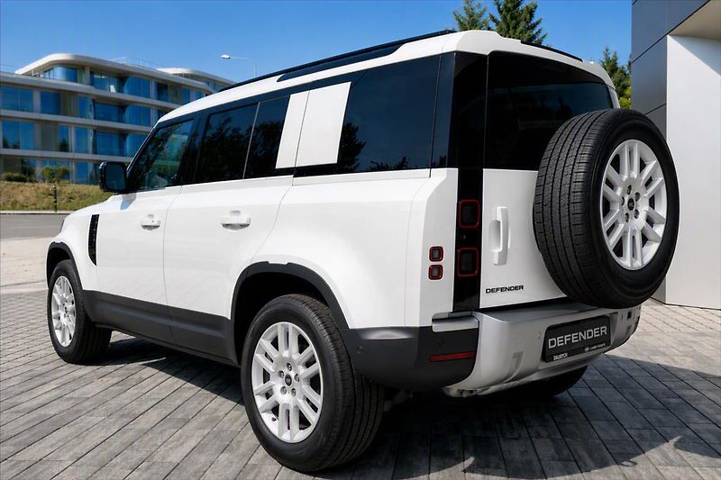 Land Rover Defender 110 D200 S * - fotka 3 z 28