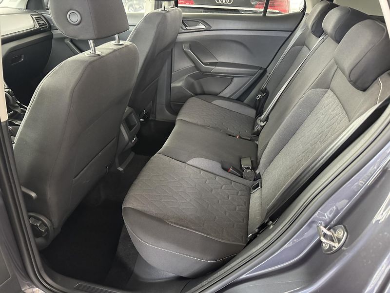 Volkswagen T-Cross (2025) 1,0TSi DSG IQ.LIGHT TAŽNÉ NAVI - fotka 16 z 32