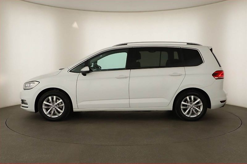 Volkswagen Touran (2016) 1.4 TSI, Automat, Serv.kniha - fotka 3 z 17