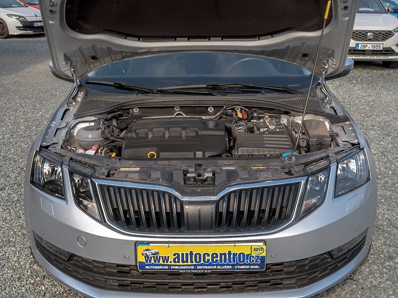 Škoda Octavia (2020) ČR 8/20 2.0TDI 110KW–NAVIGACE - fotka 41 z 43