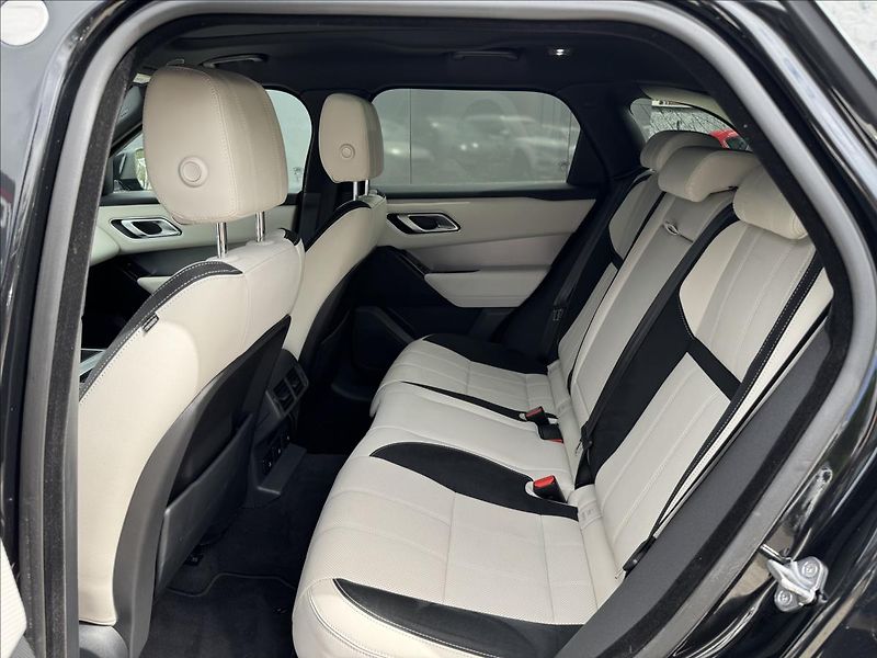 Land Rover Range Rover Velar 3,0 D300 R-DYNAMIC S AWD DPH - fotka 14 z 37