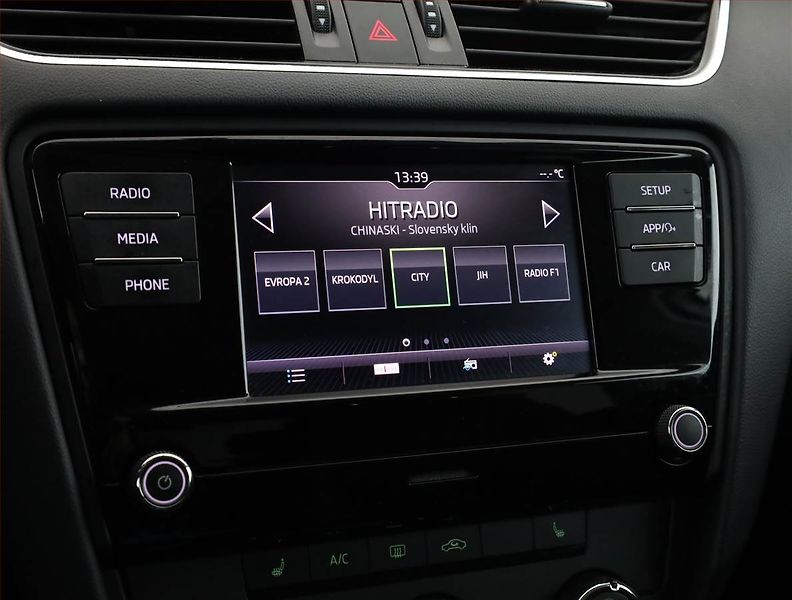 Škoda Octavia (2018) 1.4 TSI, Serv.kniha, Tempomat - fotka 13 z 16