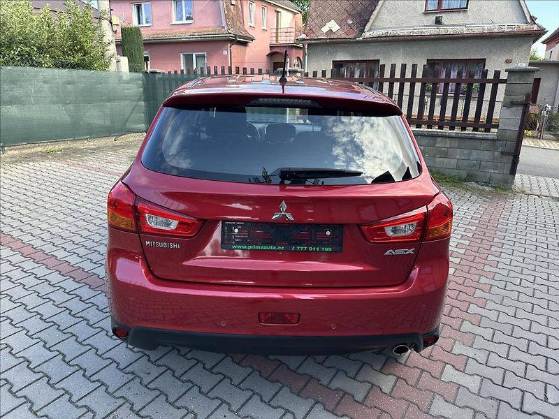 Mitsubishi ASX 1,6 - fotka 6 z 22