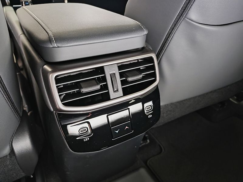 Lexus RX 450H+ Comfort Plus - fotka 25 z 45