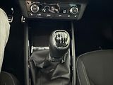 Škoda Scala 1,0   TSI 85kW,SERVISKA,1. MAJ - náhled 20