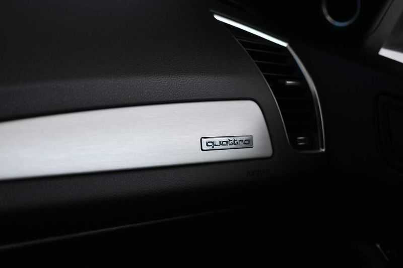 Audi SQ5 (2014) 3.0 230 KW QUATTRO Bi-Xenon Ka - fotka 43 z 44