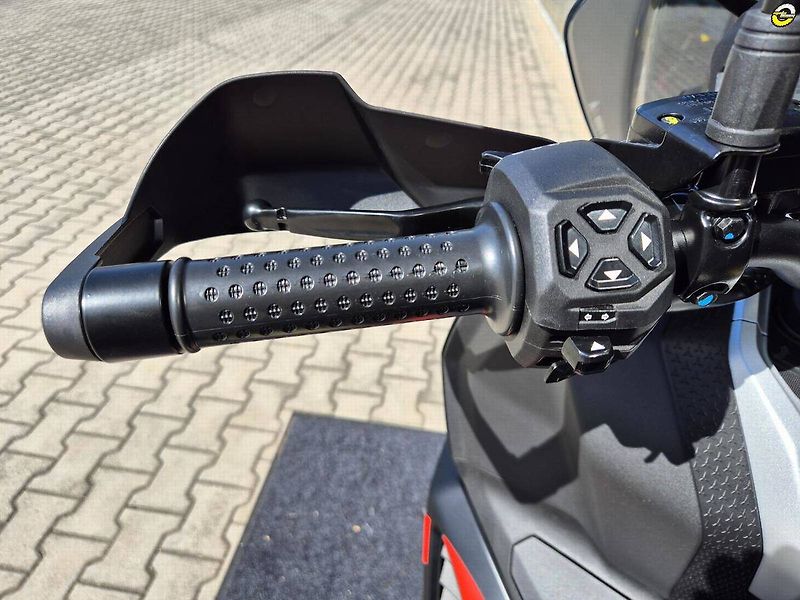 Aprilia (2026) SR GT 400 RALLY REPLICA - SKLA - fotka 43 z 46
