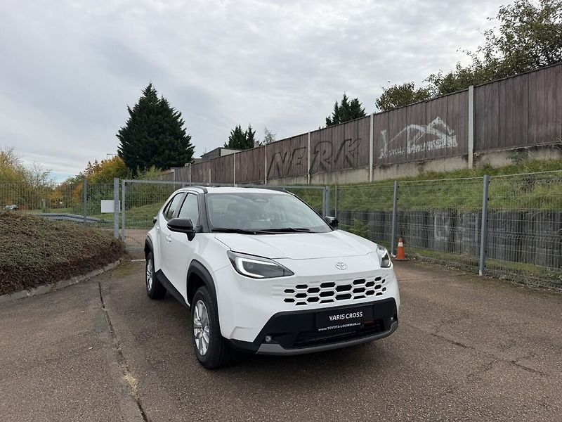 Toyota Yaris Cross 1.5 Comfort - akční cena, zimn - fotografie inzerátu