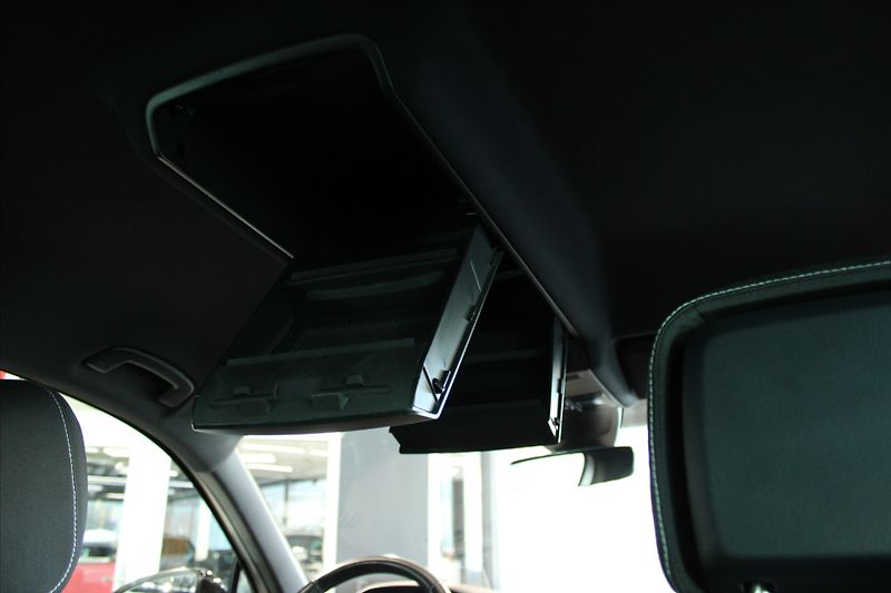 Volkswagen Tiguan TDi DSG 4MOTION IQ.Light/ACC/T - fotka 27 z 33