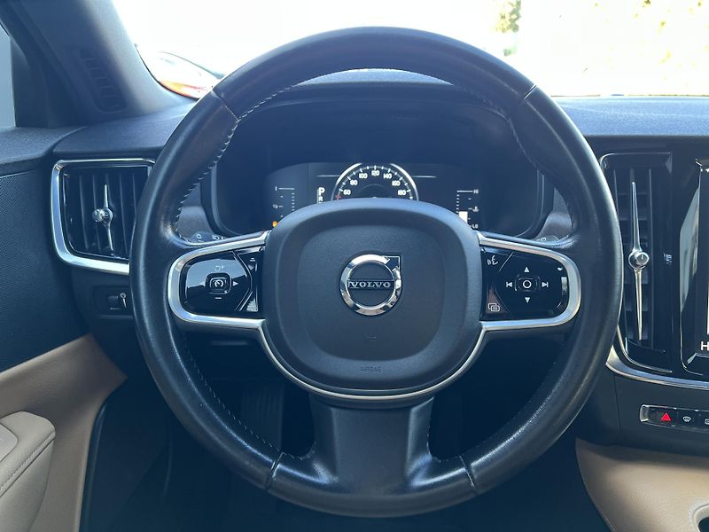 Volvo V90 T6 235kw AWD CROSS COUNTRY - fotka 16 z 52