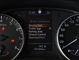 Nissan Qashqai 1.3 DIG-T 103kW KAMERA, PANO - náhled 17