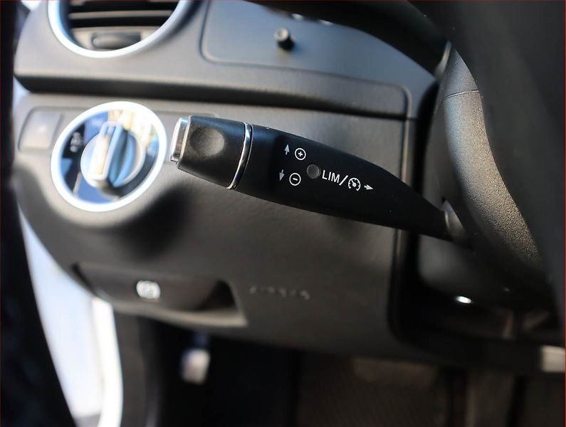 Mercedes-Benz Třídy C (2013) C 350 CDI, Automat, Kůže, Navi - fotka 19 z 19