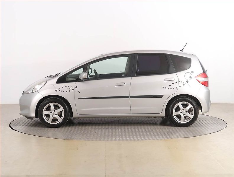 Honda Jazz (2011) 1.2 i-VTEC, Serv.kniha - fotka 3 z 15