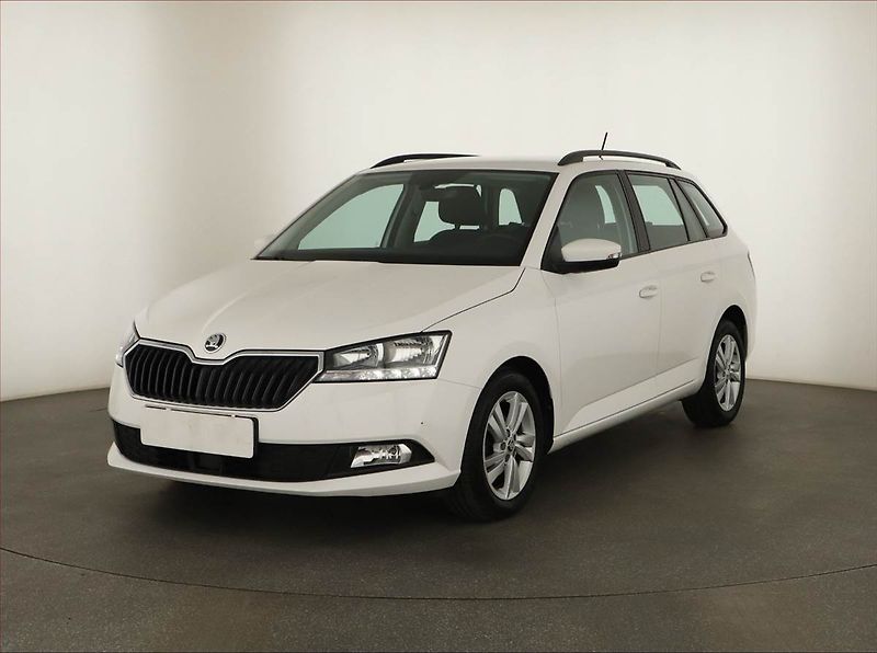 Škoda Fabia (2022) Ambition 1.0 TSI, ČR,1.maj - fotka 2 z 13