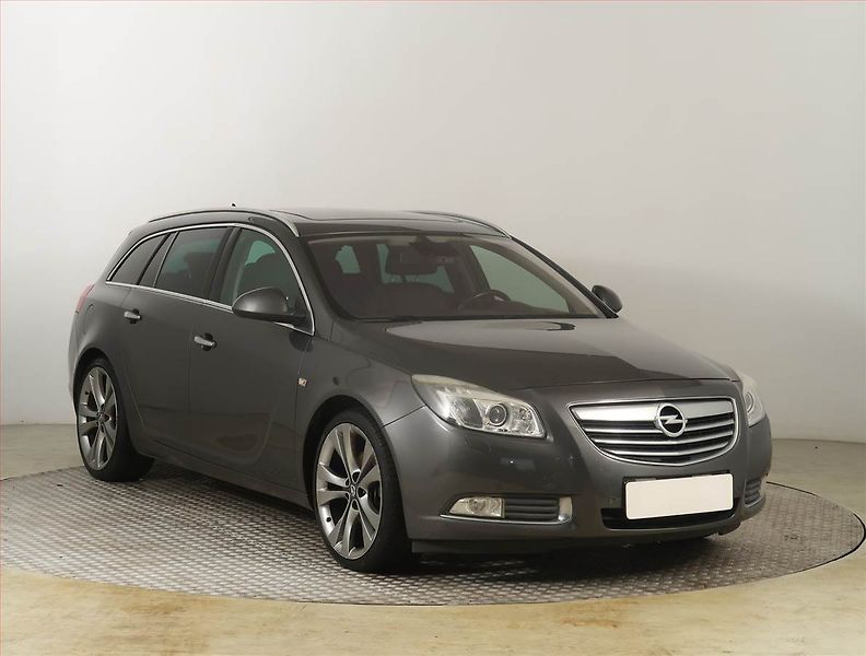 Opel Insignia (2010) 2.0 CDTI, Tažné, jezdí výborně - fotografie inzerátu