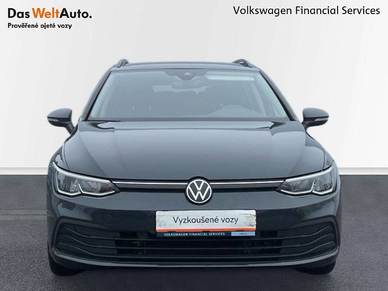 Volkswagen Golf (2022) Variant Life 1,0 TSI - fotka 4 z 20