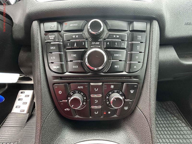 Opel Meriva (2015) 1.4T, AC, TZ - fotka 13 z 16