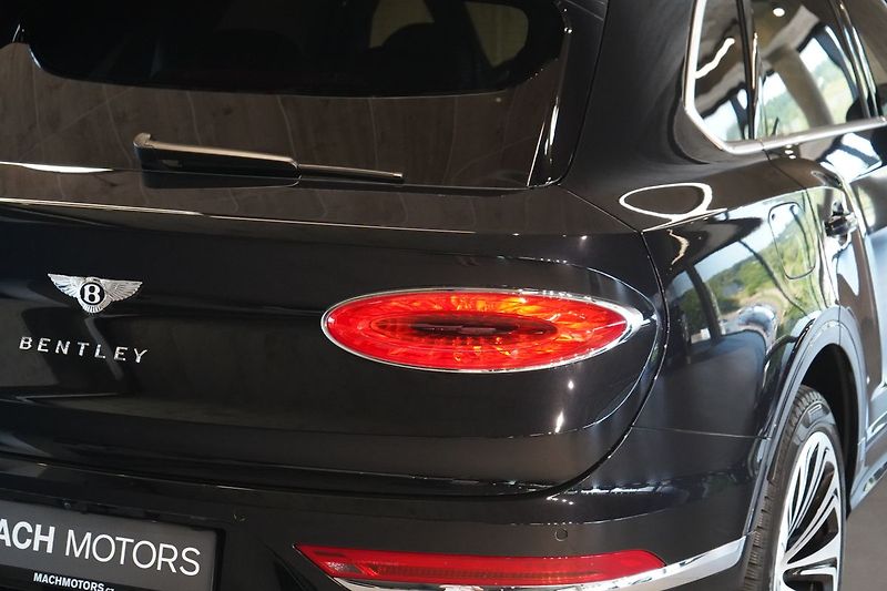 Bentley Bentayga V8, AWD, Panorama, 360° kamera - fotka 9 z 50