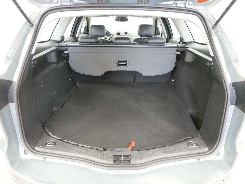 Ford Mondeo - fotka 25 z 25