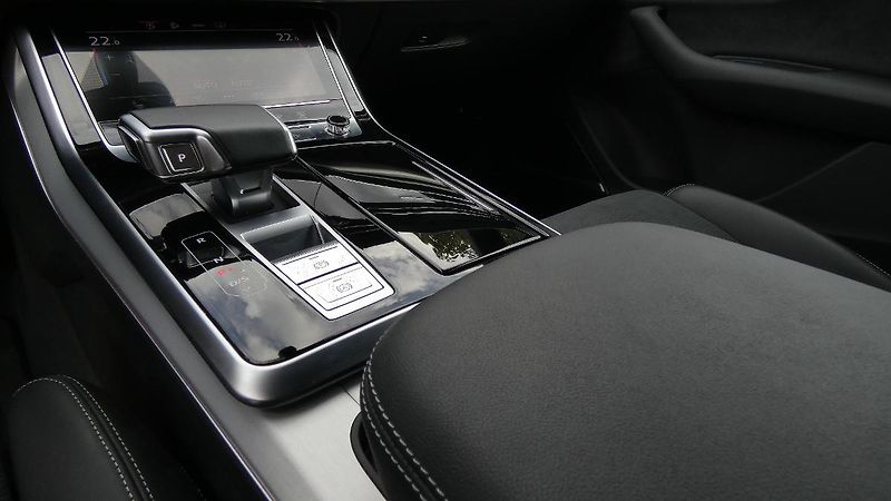 Audi Q7 50 TDI quattro Tiptronic S lin - fotka 6 z 26